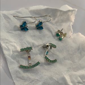 basic blues earring set